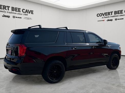 Used 2021 GMC Yukon XL AT4 w/ AT4 Premium Package image 9