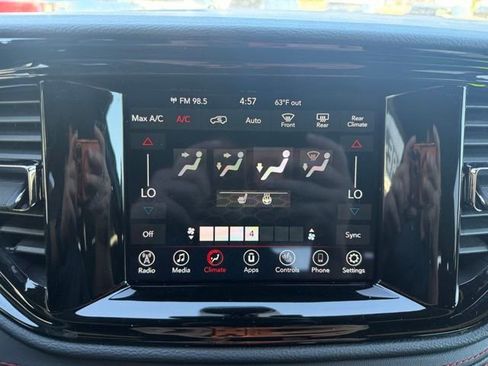 Used 2023 Dodge Durango GT AWD/4WD image 28