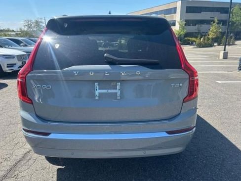 Used 2025 Volvo XC90 T8 Plus w/ Protection Package Premier AWD/4WD image 5