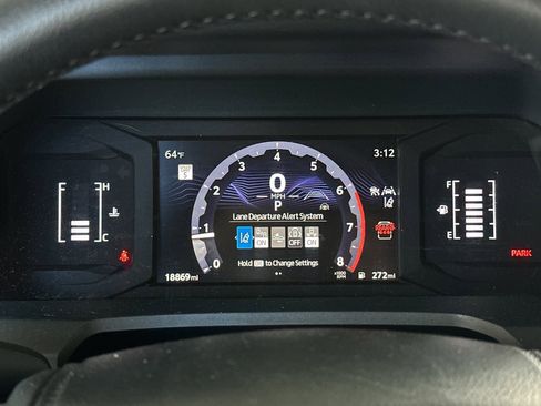 Used 2025 Toyota 4Runner SR5 image 22