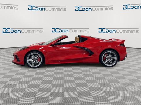 Used 2021 Chevrolet Corvette Stingray Preferred Cpe w/ Z51 Performance Package RWD image 5