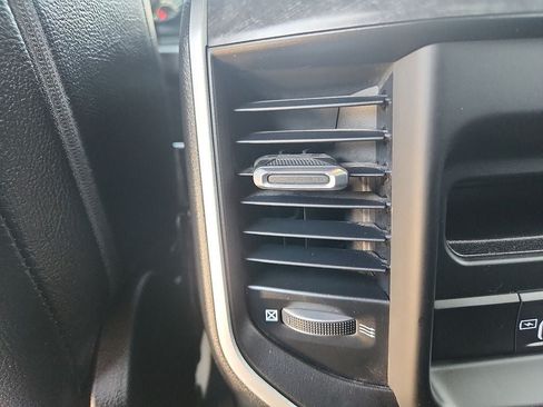 Used 2022 RAM 1500 Big Horn AWD/4WD image 12
