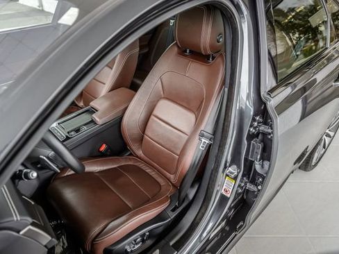 Used 2018 Jaguar XF S image 37