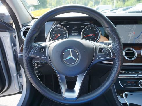 Used 2017 Mercedes-Benz E 300 4MATIC image 15