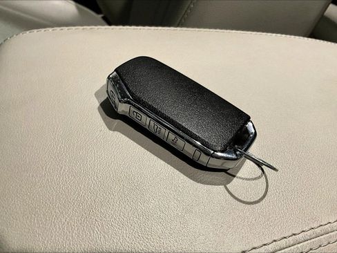 Used 2023 Kia Sorento SX Prestige w/ Panoramic Sunroof Package AWD/4WD image 36