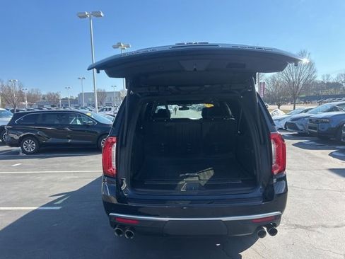 Used 2022 GMC Yukon XL Denali w/ Max Trailering Package image 7