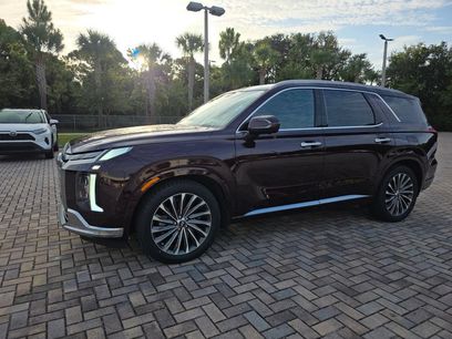 Used 2023 Hyundai Palisade Calligraphy w/ Winter Package