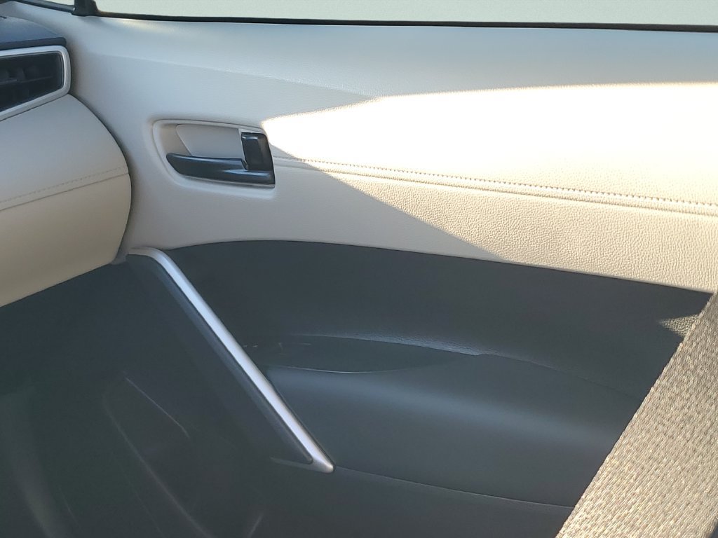 Certified 2026 Toyota Corolla Cross L FWD image 13