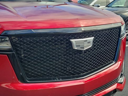 Certified 2024 Cadillac Escalade ESV Sport Platinum w/ LPO, ONYX Package image 10