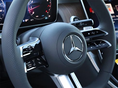 Certified 2025 Mercedes-Benz GLC 300 GLC 300 image 20