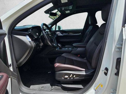Used 2020 Cadillac XT6 Premium Luxury FWD image 15