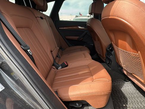 Used 2023 Audi Q5 2.0T Premium w/ Convenience Package image 26