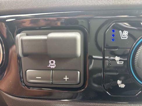 New 2026 Chevrolet Silverado 2500 LTZ w/ LTZ Premium Package AWD/4WD image 36