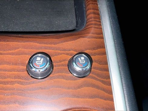 Used 2019 Nissan Pathfinder Platinum image 33