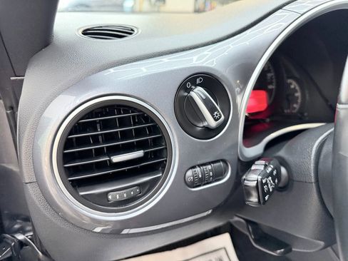 Used 2012 Volkswagen Beetle 2.5 image 11