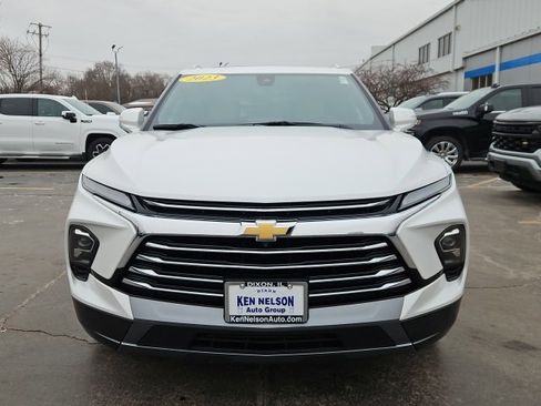 Used 2023 Chevrolet Blazer Premier image 2