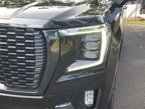 Certified 2023 GMC Yukon XL Denali Ultimate AWD/4WD image 10