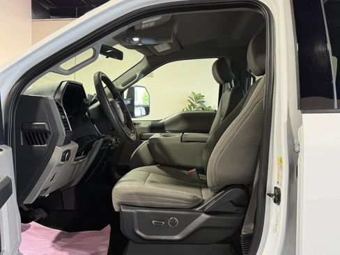 Used 2019 Ford F250 XLT w/ XLT Value Package AWD/4WD image 12