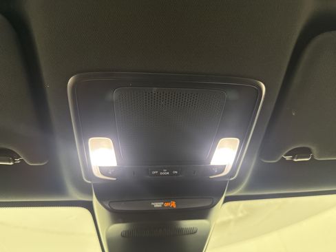 Certified 2024 Honda HR-V Sport image 32