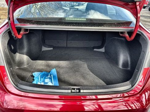 Used 2023 Toyota Corolla LE image 31