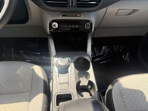 Certified 2023 Ford Escape Active w/ Tech Pack #1 FWD image 4