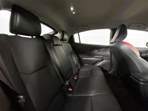 Certified 2025 Toyota Prius Plug-In Hybrid FWD image 39