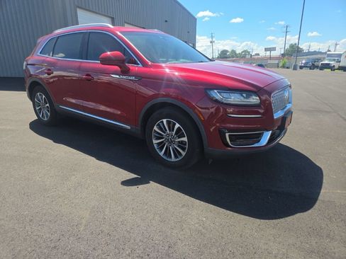 Used 2019 Lincoln Nautilus Select FWD image 20