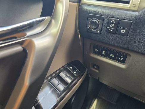 Used 2021 Lexus GX 460 Premium AWD/4WD image 23
