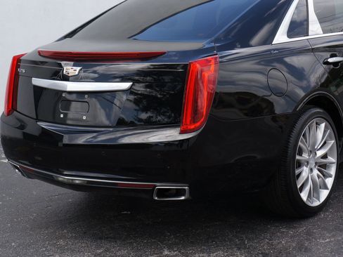 Used 2016 Cadillac XTS Premium image 10