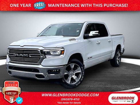 Used 2024 RAM 1500 Laramie AWD/4WD image 1