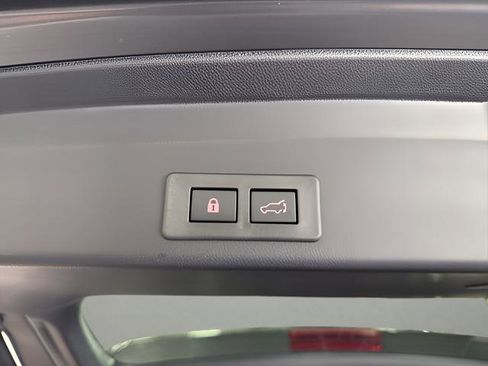 Certified 2025 Subaru Ascent Limited w/ Popular Package #2 AWD/4WD image 40