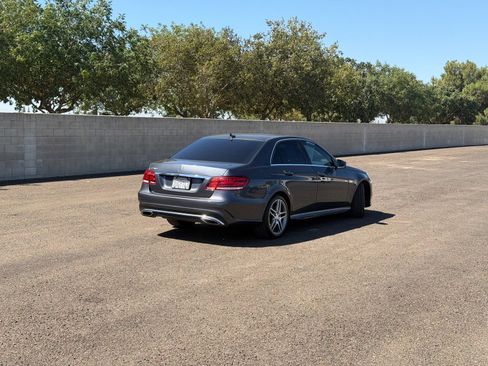 Used 2016 Mercedes-Benz E 350 Sedan image 3