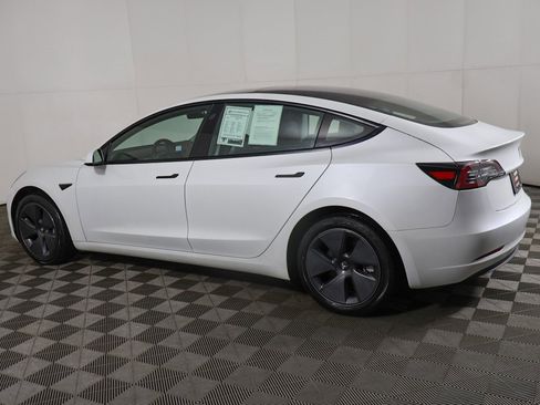 Used 2023 Tesla Model 3 Standard Range image 14