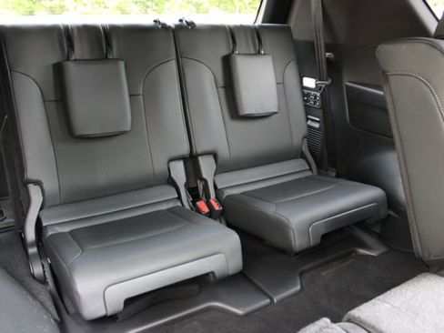 Used 2024 Lexus LX 600 4WD w/ Appearance Package image 18