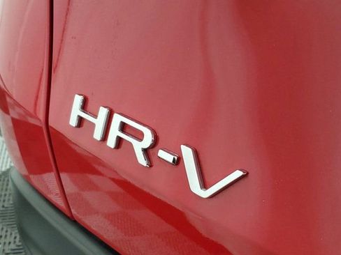 Certified 2025 Honda HR-V Sport image 8