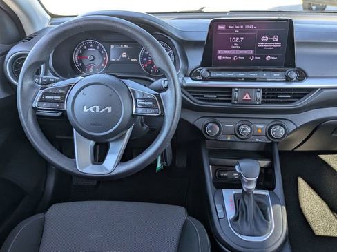 Used 2023 Kia Forte LXS w/ LXS Technology Package image 25