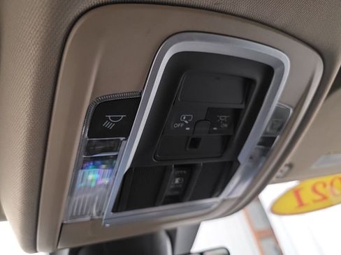 Used 2021 RAM 1500 Laramie image 22