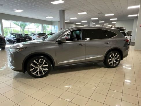 Certified 2024 Acura MDX SH-AWD w/ Technology Package image 4