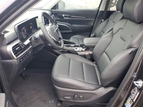New 2025 Kia Telluride S image 23