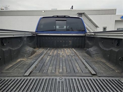 Used 2021 Nissan Titan PRO-4X w/ Pro-4x Convenience Package image 17