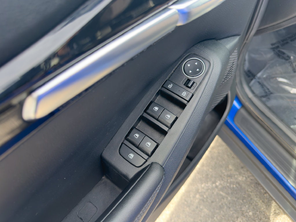 Used 2021 Kia Seltos S FWD image 19