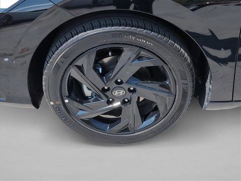 New 2026 Hyundai Elantra SE FWD image 10