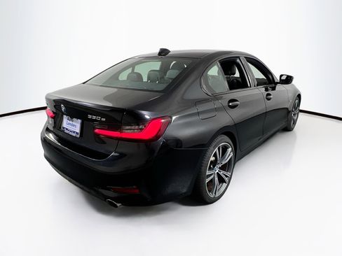 Used 2022 BMW 330e xDrive w/ Premium Package image 5