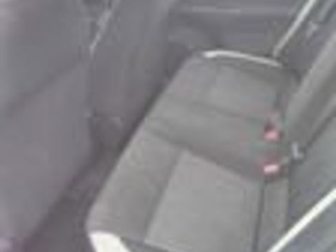 Used 2022 Nissan Versa SV image 6