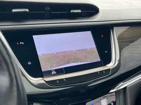 Used 2022 Cadillac XT6 Premium Luxury image 50