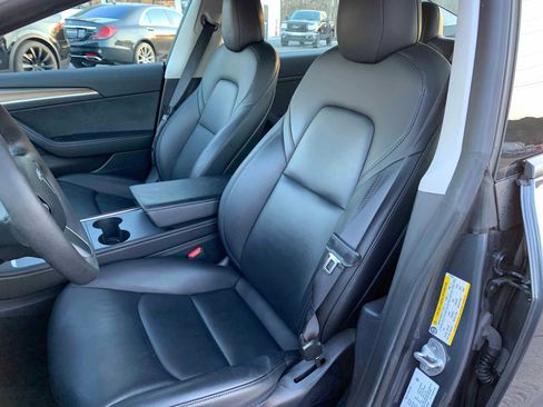 Used 2022 Tesla Model 3 Long Range image 2