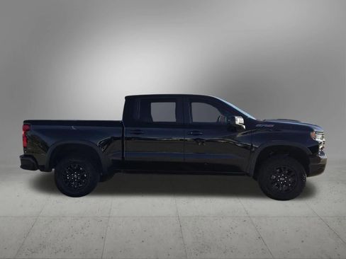 Used 2023 Chevrolet Silverado 1500 ZR2 w/ Technology Package AWD/4WD image 7
