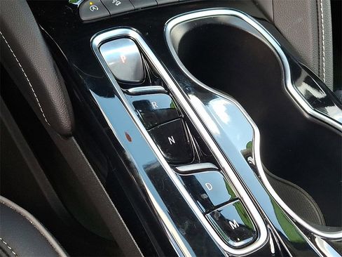 Used 2023 Buick Envision Avenir image 16