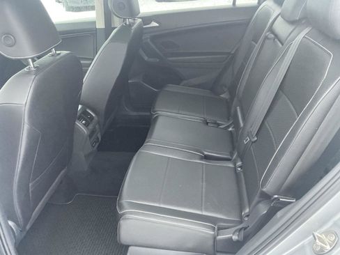 Used 2021 Volkswagen Tiguan SEL image 10