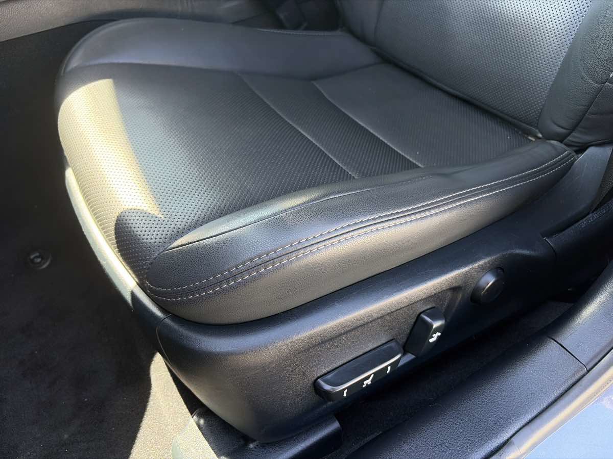 Used 2017 Lexus IS 200t w/ Navigation System Package RWD image 9